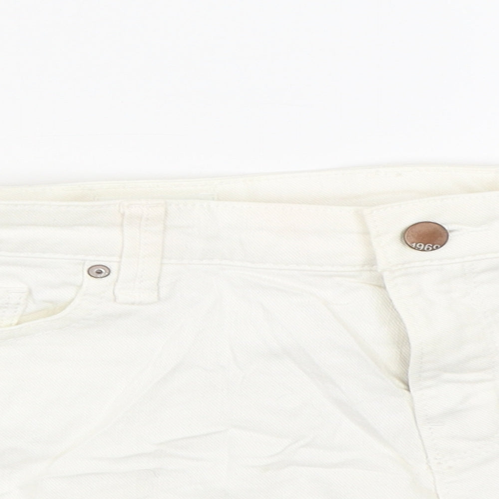 Gap Womens White  Denim Mom Shorts Size 30 - Summer