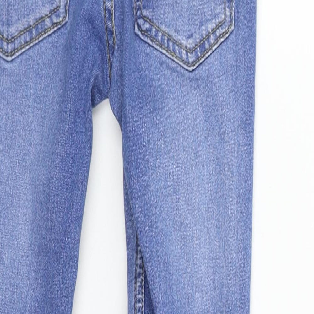 Brand and care label for Denim & Co. girls’ blue straight jeans, size 7-8, years - washable marks