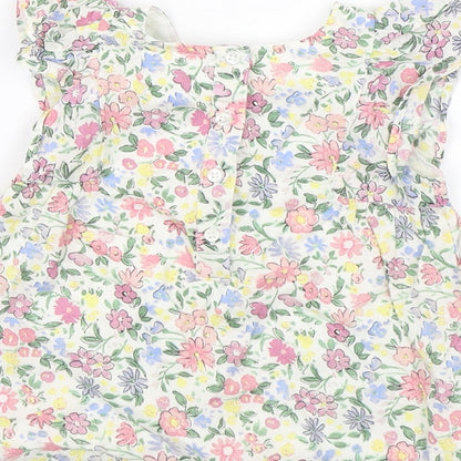 Brand and care label for Primark Baby White Floral Shift, size 12-18, Months