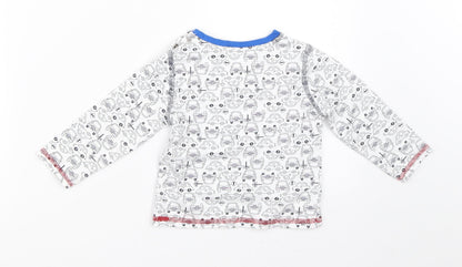 Back view of Tu boys’ white basic t-shirt, size 6-9, months - cars