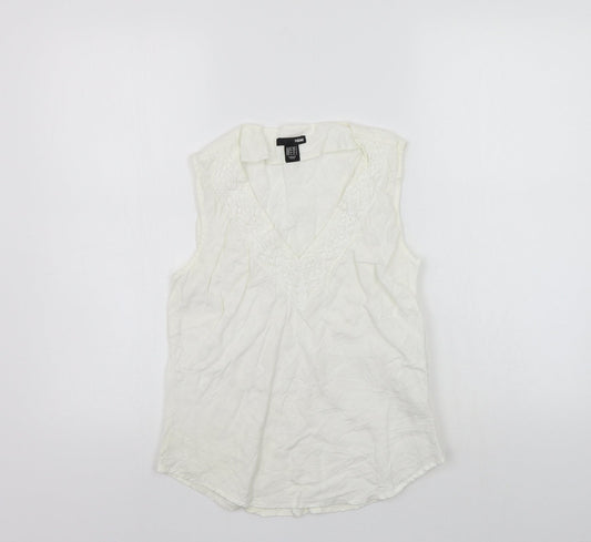 H&M Womens White    Polo Size 12  - washable mark