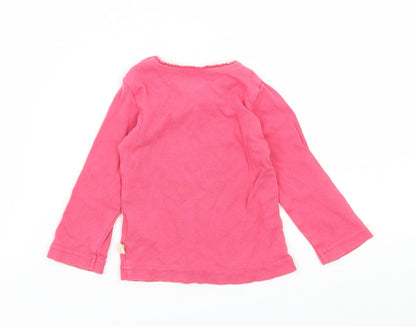 Back view of Frugi girls’ pink jersey basic t-shirt, size 3-6, months