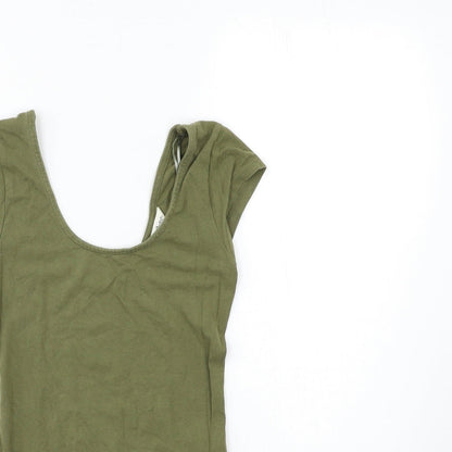 Close-up detail of Miss Selfridge women’s green basic t-shirt, size UK 8