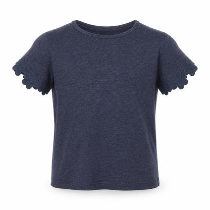 Front view of F&F girls’ grey basic t-shirt, size 8-9, years