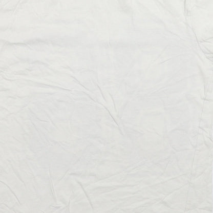 Brand and care label for Rebel boys’ white basic t-shirt, size 10-11, years