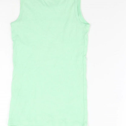 Brand and care label for Gap girls’ green basic tank, size 8, years