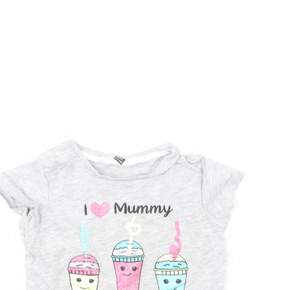 Close-up detail of Pep&Co girls’ grey basic t-shirt, size 18-24, months