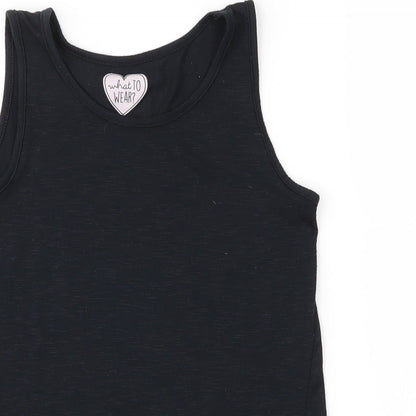 Close-up detail of F&F girls’ black basic tank, size 8-9, years - summer