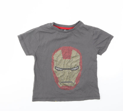 Front view of AVENGERS boys’ grey basic t-shirt, size 5, years