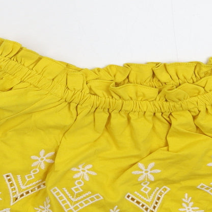 Close-up detail of Miss Selfridge women’s yellow basic t-shirt, size UK 8