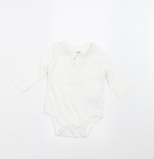 Gap Baby White   Basic T-Shirt Size 3-6 Months  - Body Suit
