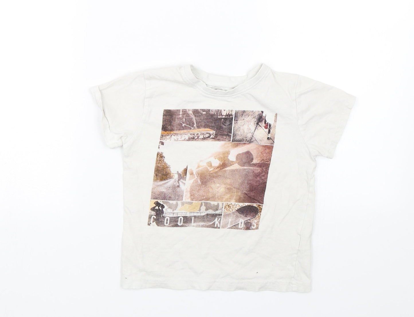Primark Boys White   Basic T-Shirt Size 4-5 Years