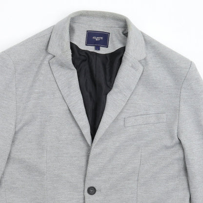 Close-up detail of Atlantic Bay men’s grey jacket blazer, size L