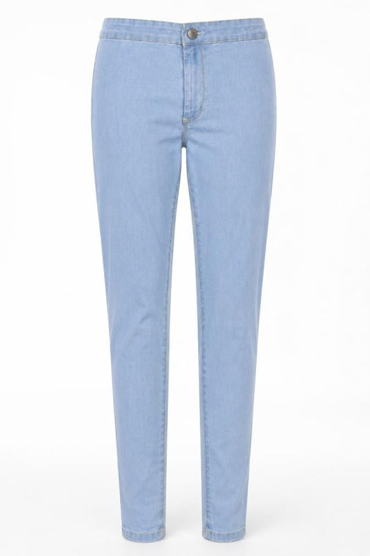 Front view of Denim & Co. women’s blue skinny jeans, size UK 12, 29-inch leg