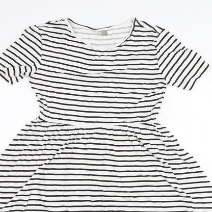 Close-up detail of ASOS women’s white striped a-line, size UK 8