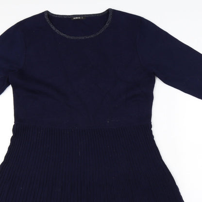 Close-up detail of Roman women’s blue shift, size UK 10