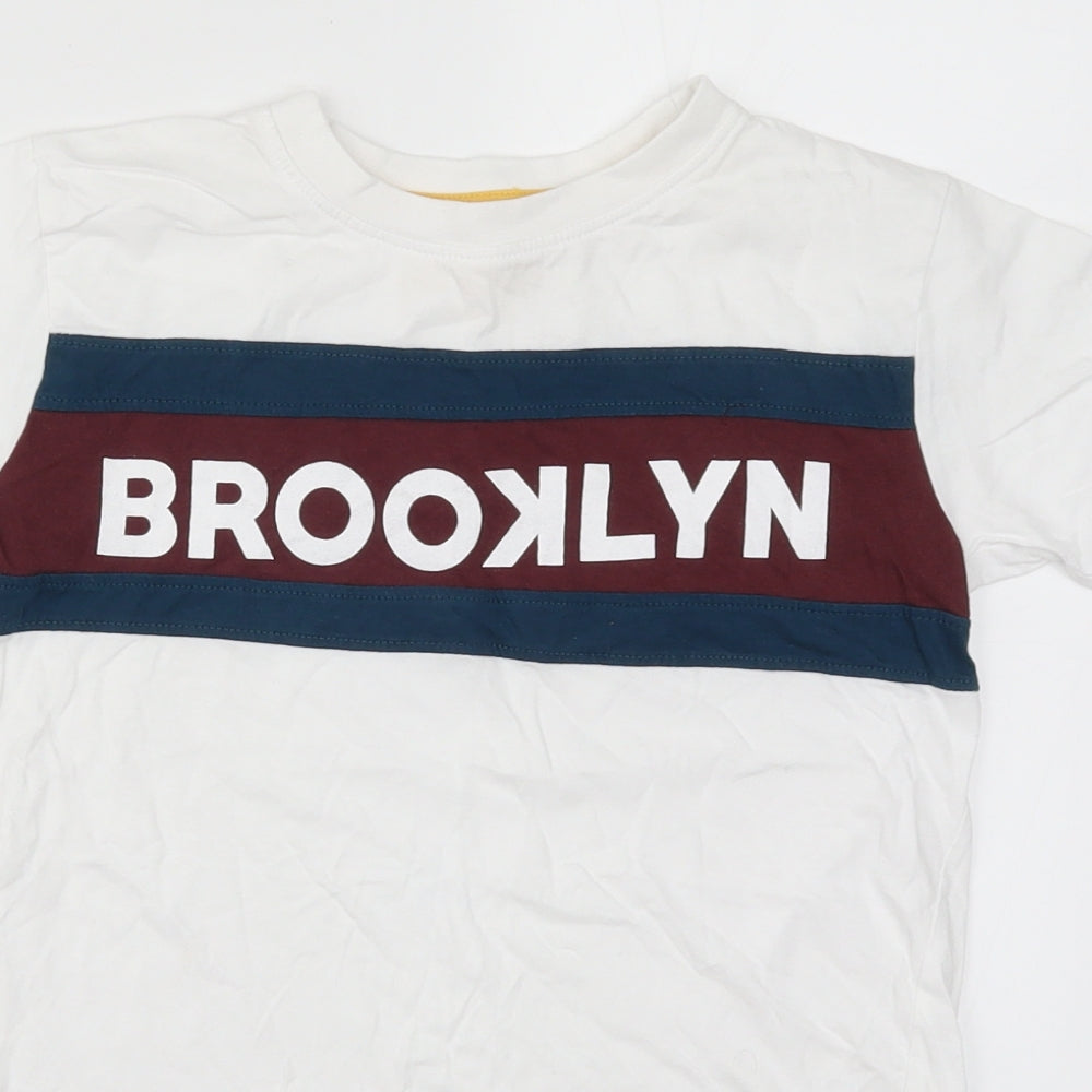 Urban Outlaws Boys White   Basic T-Shirt Size 9-10 Years  - Brooklyn