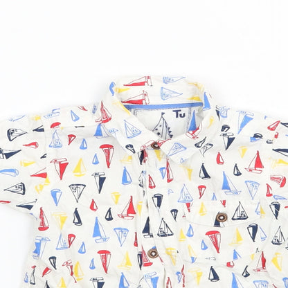 Close-up detail of Tu boys’ white geometric basic button-up, size 6-9, months