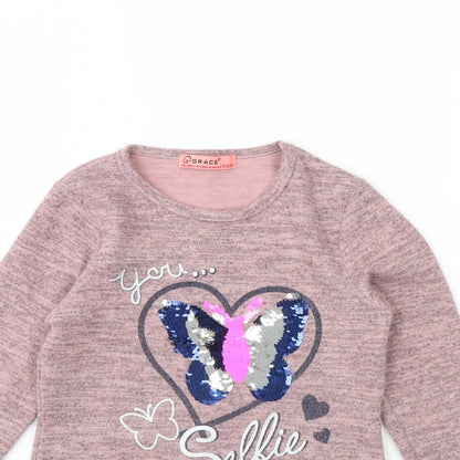 Close-up detail of Grace girls’ pink basic t-shirt, size 8, years - butterfly