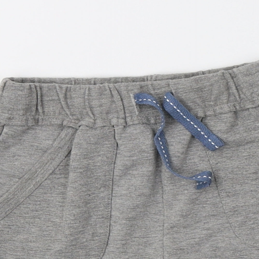 Preworn  Grey     Size 9-12 Months
