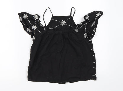 Back view of New Look girls’ black basic blouse, size 11, years