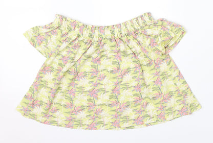 Back view of New Look girls’ yellow floral basic blouse, size 8, years