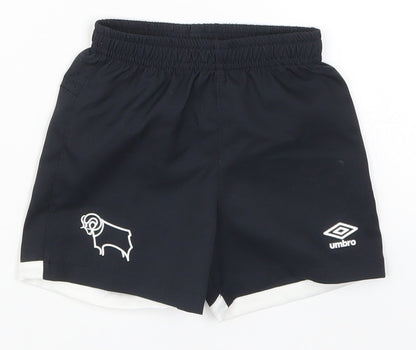 Additional front view of Umbro boys’ black cropped trousers, size 3-6, months