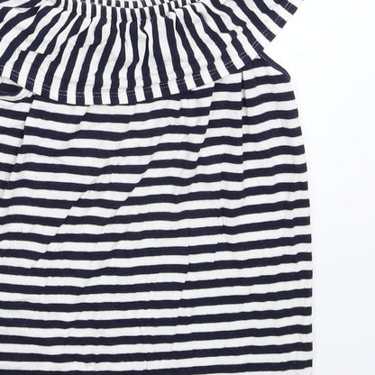 Brand and care label for Avenue girls’ blue striped basic t-shirt, size 7-8, years
