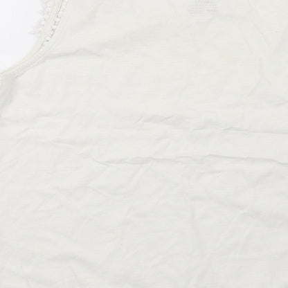 Brand and care label for pepperts girls’ white basic t-shirt, size 10-11, years