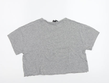 Back view of New Look girls’ grey basic t-shirt, size 10-11, years