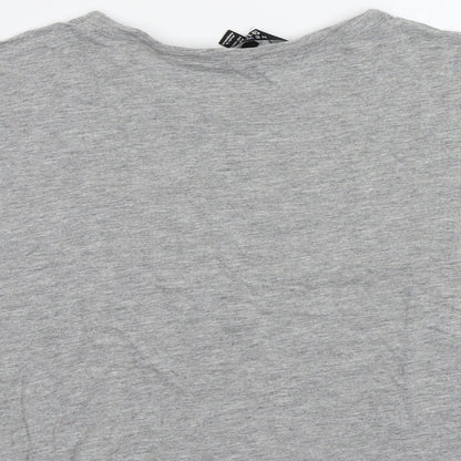 Brand and care label for New Look girls’ grey basic t-shirt, size 10-11, years
