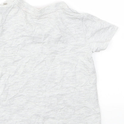 Brand and care label for Tu boys’ grey basic t-shirt, size 9-12, months