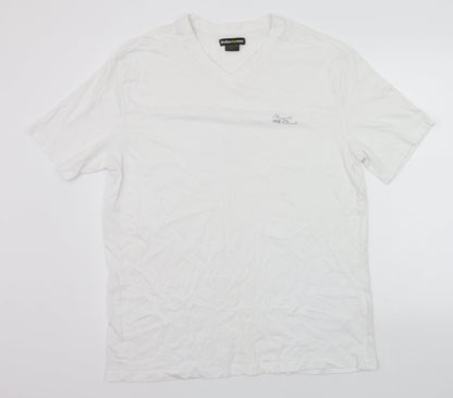 Additional front view of Atlasformen women’s white basic t-shirt, size L