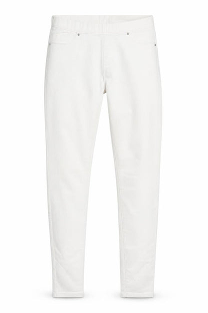 Front view of Denim Co. women’s white denim jegging jeans, size UK 6, 29-inch leg