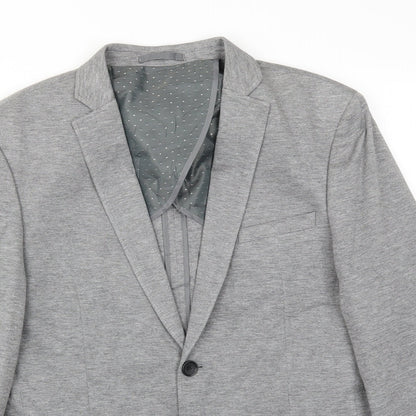 Close-up detail of Easy women’s grey jacket blazer, size L