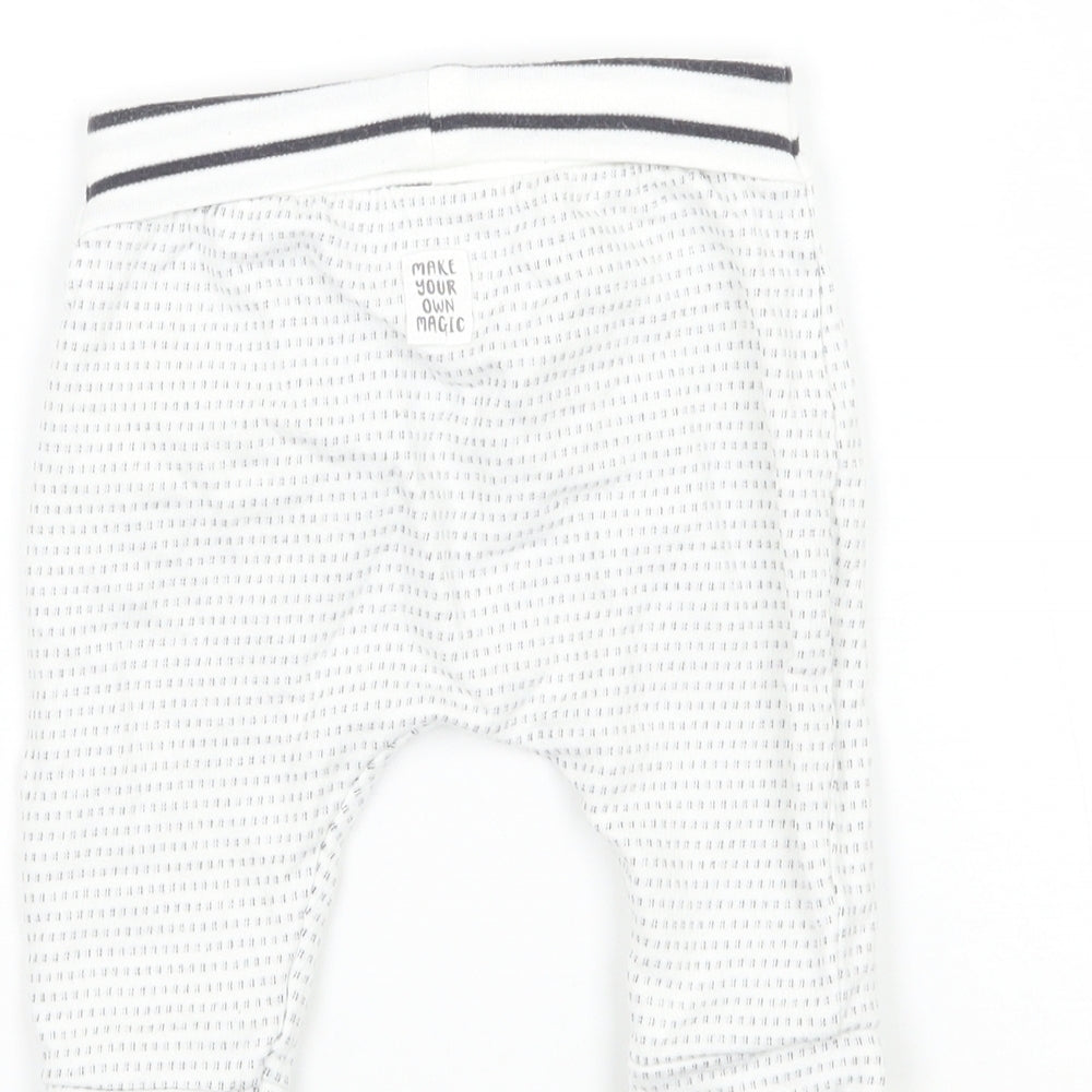Mammas & Pappas Baby White Geometric  Sweatpants Trousers Size 3-6 Months