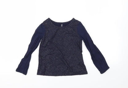 Additional front view of Gap girls’ blue basic t-shirt, size 5, years