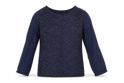Front view of Gap girls’ blue basic t-shirt, size 5, years