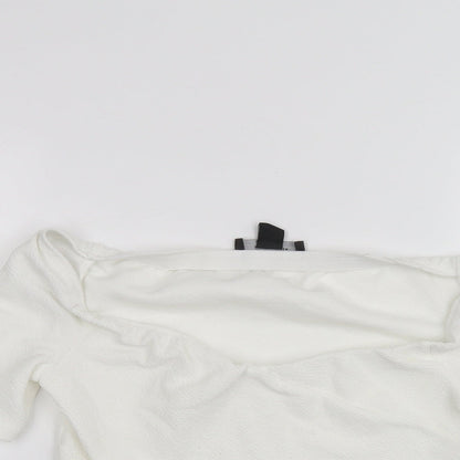 Close-up detail of Atmosphere women’s white basic t-shirt, size UK 12