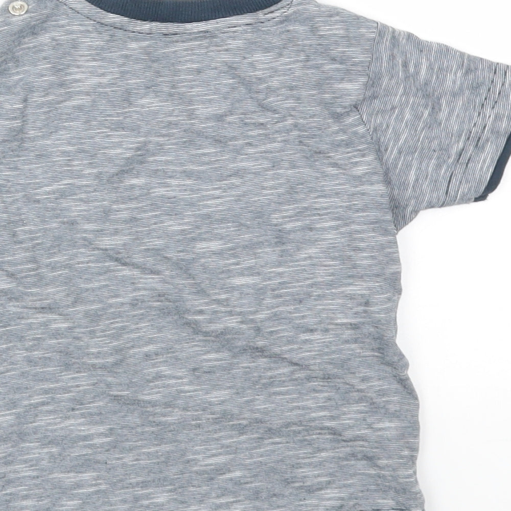 Nutmeg Boys Blue Houndstooth  Basic T-Shirt Size 2-3 Years