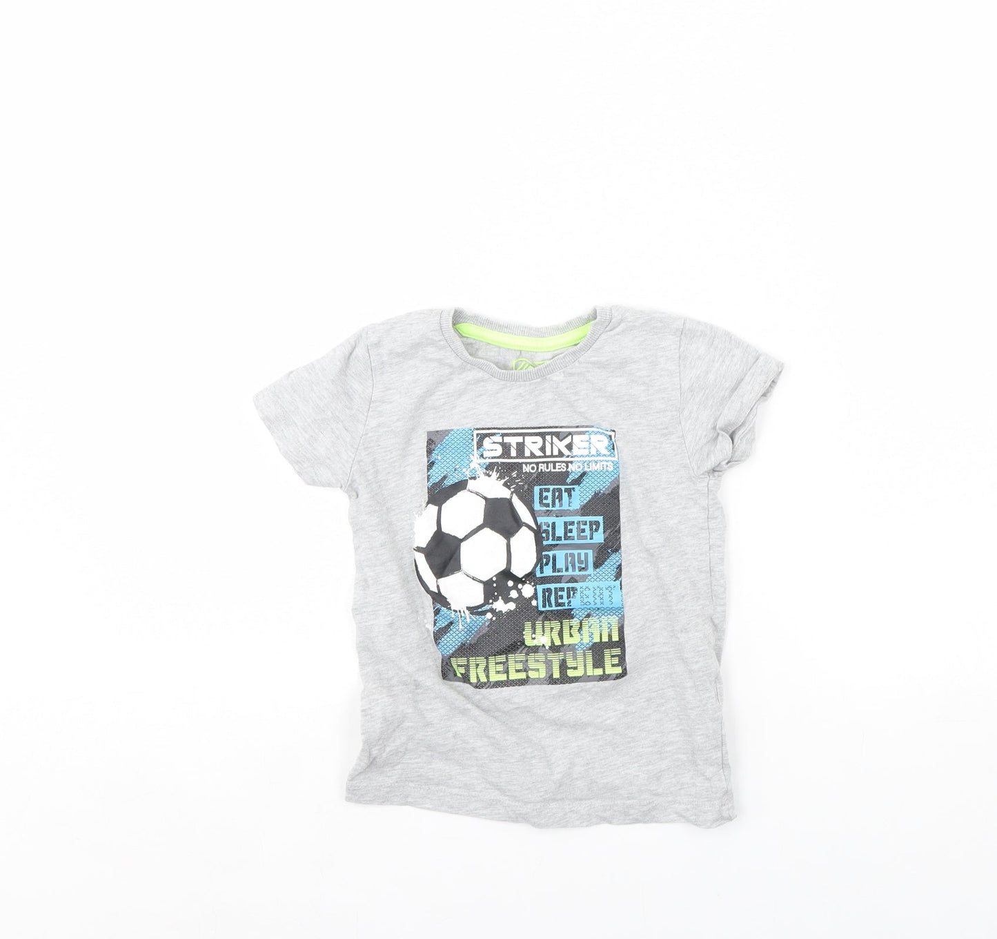 Preworn Boys Grey   Basic T-Shirt Size 4 Years  - Football