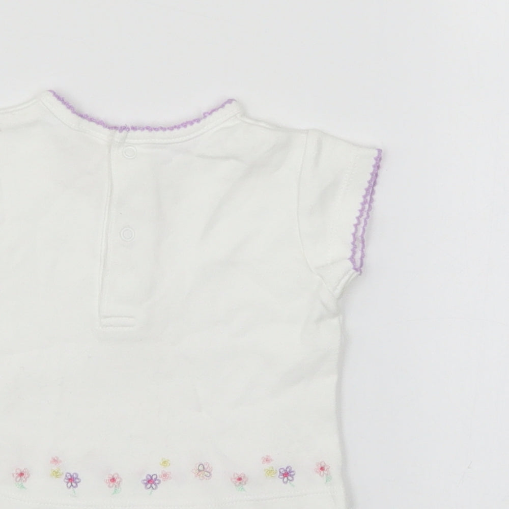 Little bundle Girls White Floral  Basic T-Shirt Size 0-3 Months