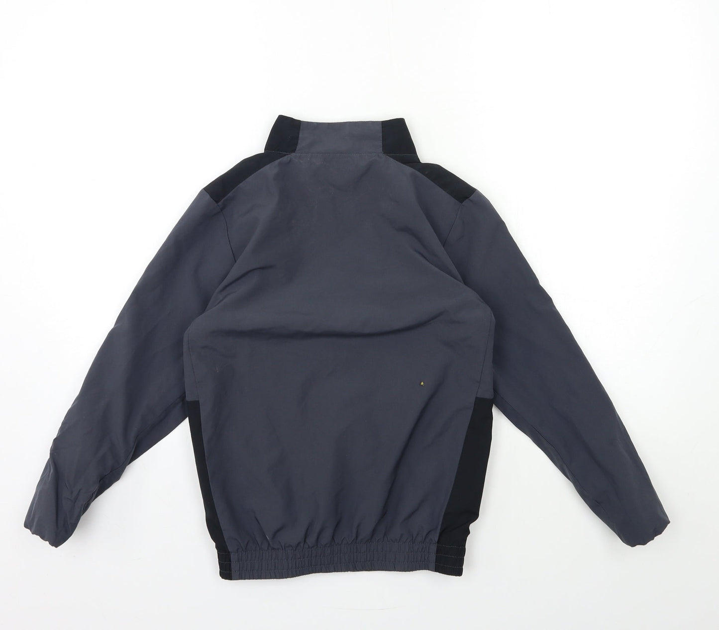 Umbro Boys Green   Jacket  Size 11-12 Years