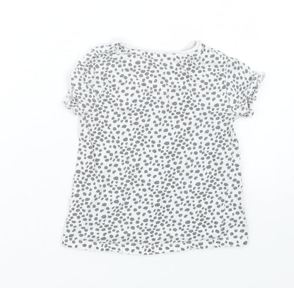 Back view of Tu girls’ black basic t-shirt, size 3-4, years