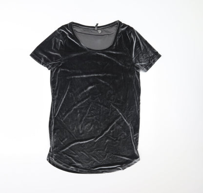 Additional front view of ASOS women’s silver basic t-shirt, size M