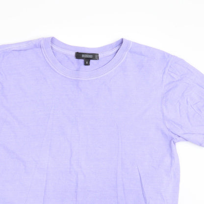 Close-up detail of Missguided women’s blue basic t-shirt, size S