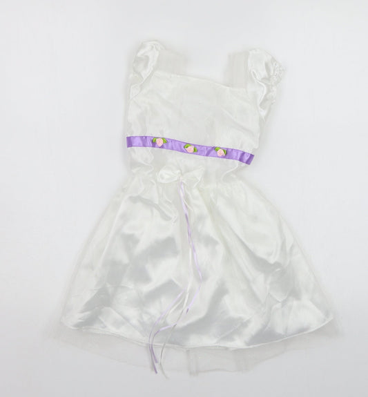 Preworn Girls White   A-Line  Size 3 Years  - Glitter Detail