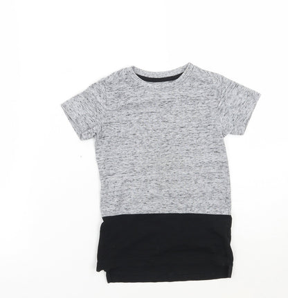 Front view of Next girls’ grey basic t-shirt, size 3, years