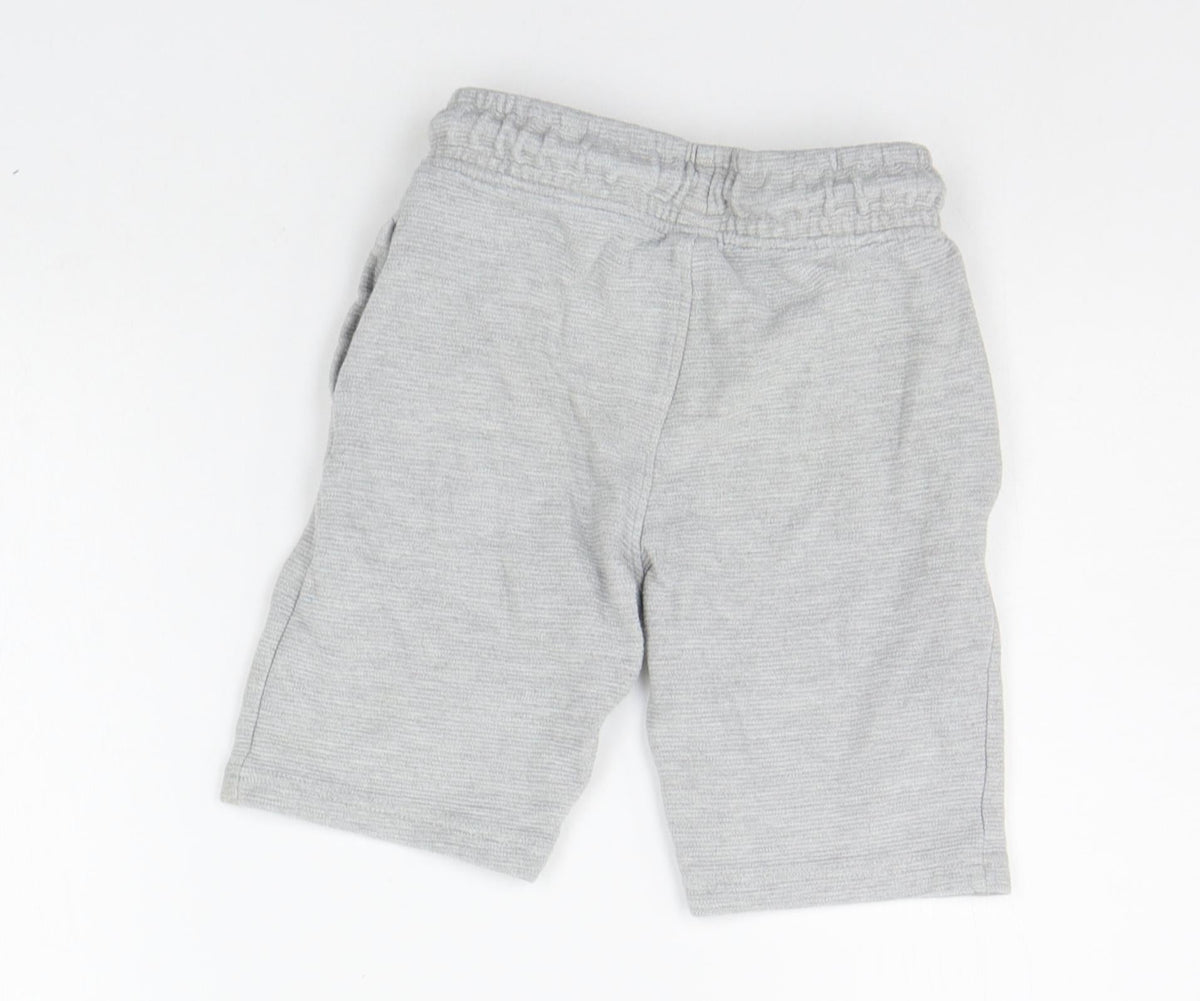 Tu Boys Grey   Chino Shorts Size 6 Years