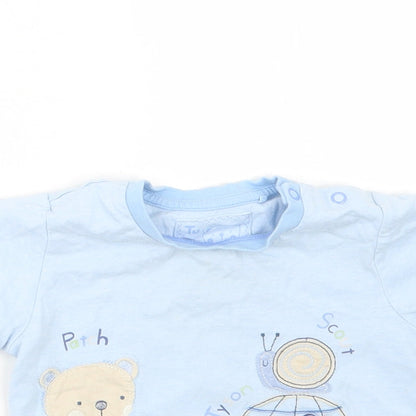 Close-up detail of Tu boys’ blue basic t-shirt, size 9-12, months